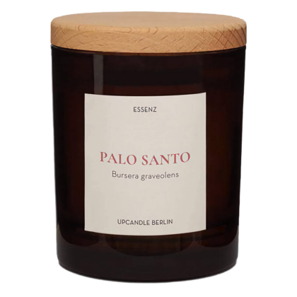 Natürliche Duftkerze Palo Santo im braunen Glas mit Holzdeckel: Reiner Palo Santo Duft, nachhaltig produziert und handgemacht in Berlin.