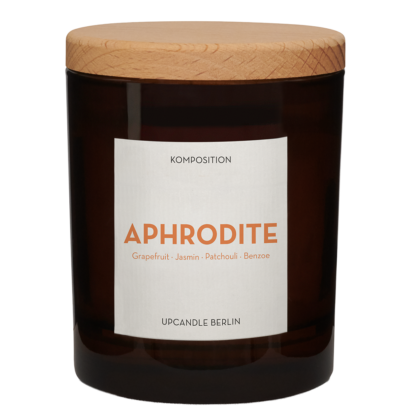 Vegane Duftkerze Aphrodite aus Rapswachs mit Baumwolldocht im Glas: Handgemacht in Berlin mit betörendem Grapefruit-, Patchouli- und Jasminduft.